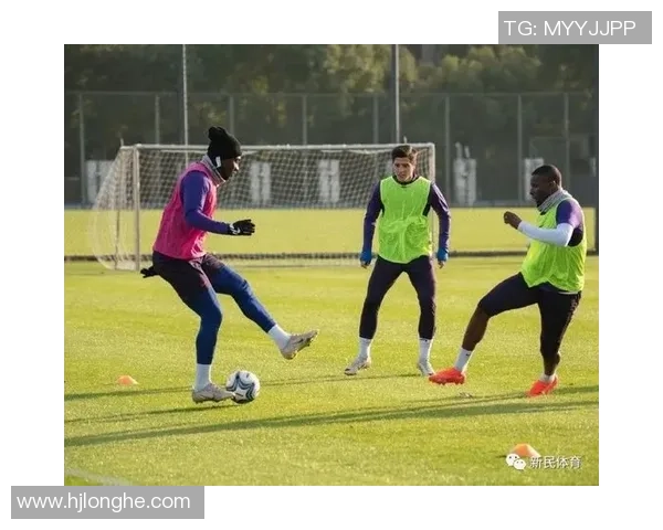 从未看过足球的人购票观看比赛的奇妙反应与体验探讨